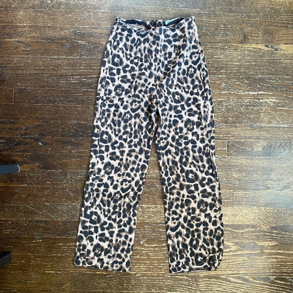 Reformation leopard pants - Picture 2 of 3